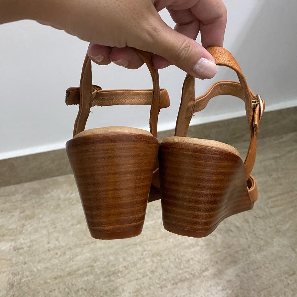 Sofft Women's Tan Wedge Sandals - Picture 5 of 5